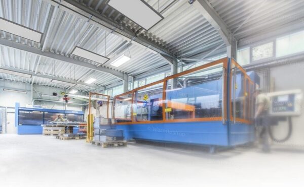 Panneau de chauffage infrarouge — mise en situation Panneau de chauffage infrarouge — mise en situation